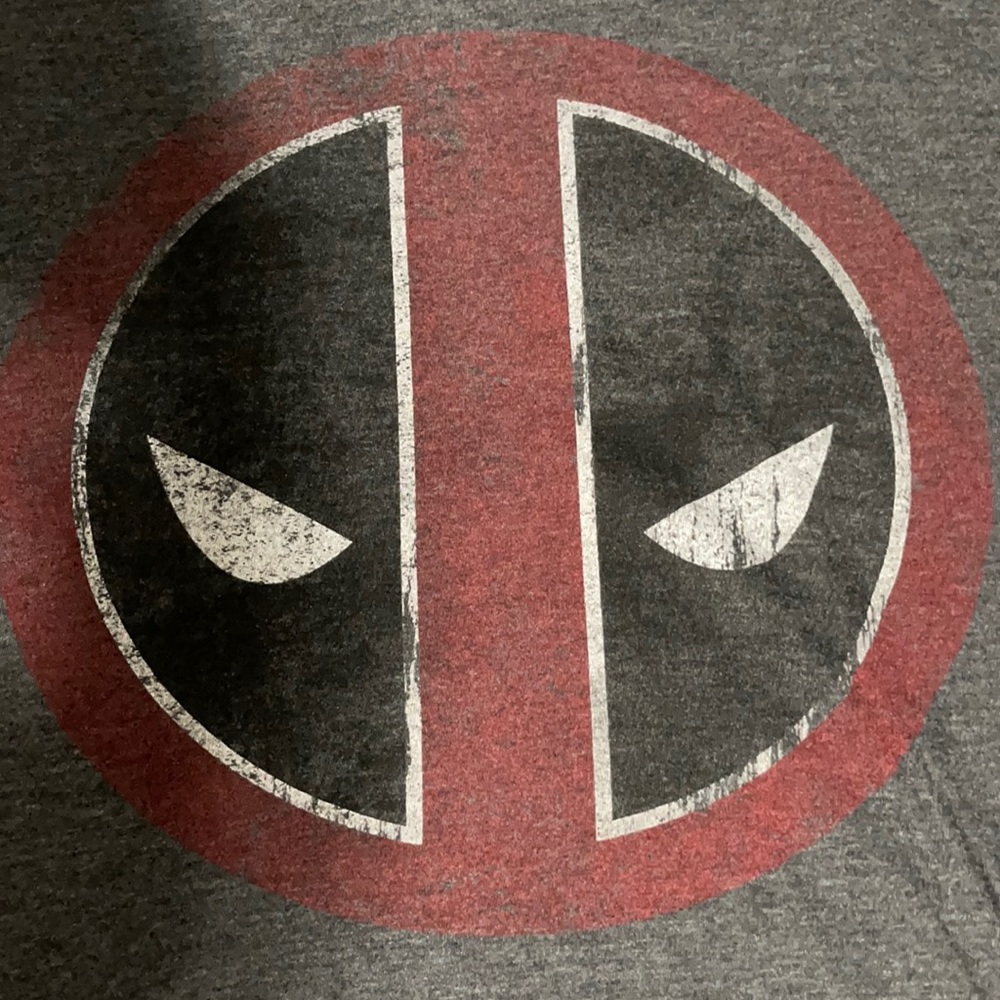 Marvel Deadpool Men’s Gray Medium T-shirt